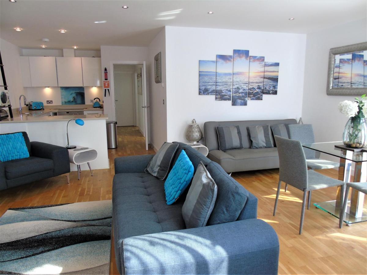 Seaview, Luxury Apartment, 2 Min Walk To Porth Beach New Quay Buitenkant foto