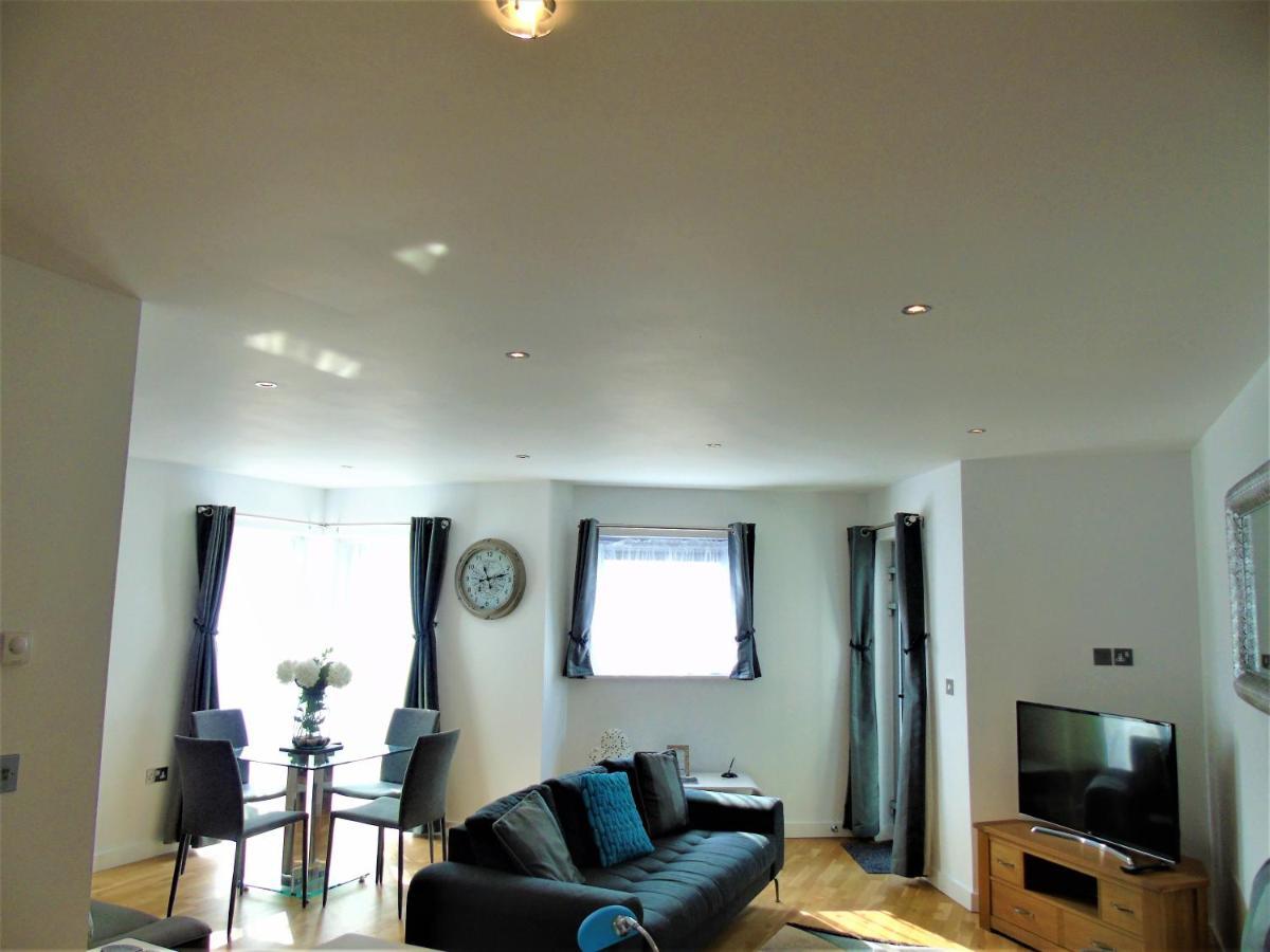 Seaview, Luxury Apartment, 2 Min Walk To Porth Beach New Quay Buitenkant foto