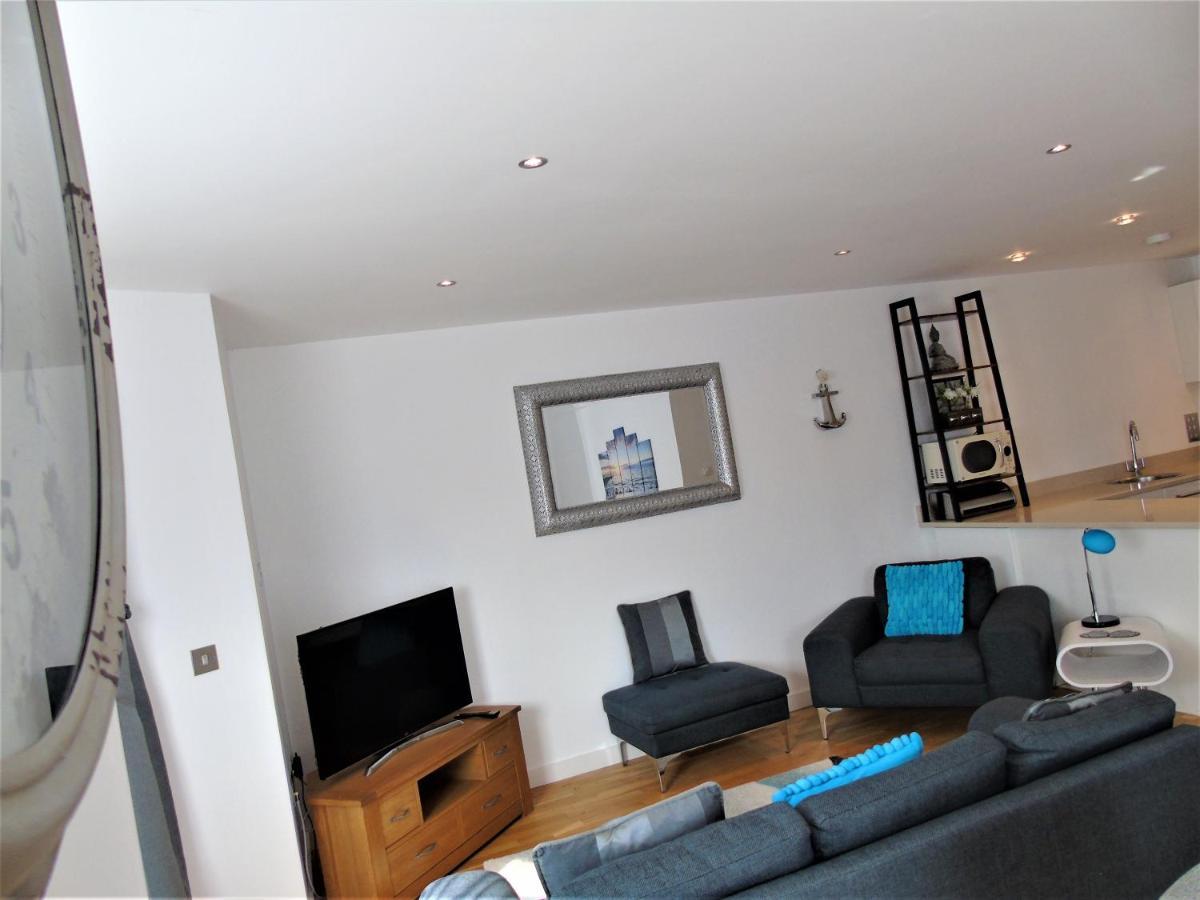 Seaview, Luxury Apartment, 2 Min Walk To Porth Beach New Quay Buitenkant foto